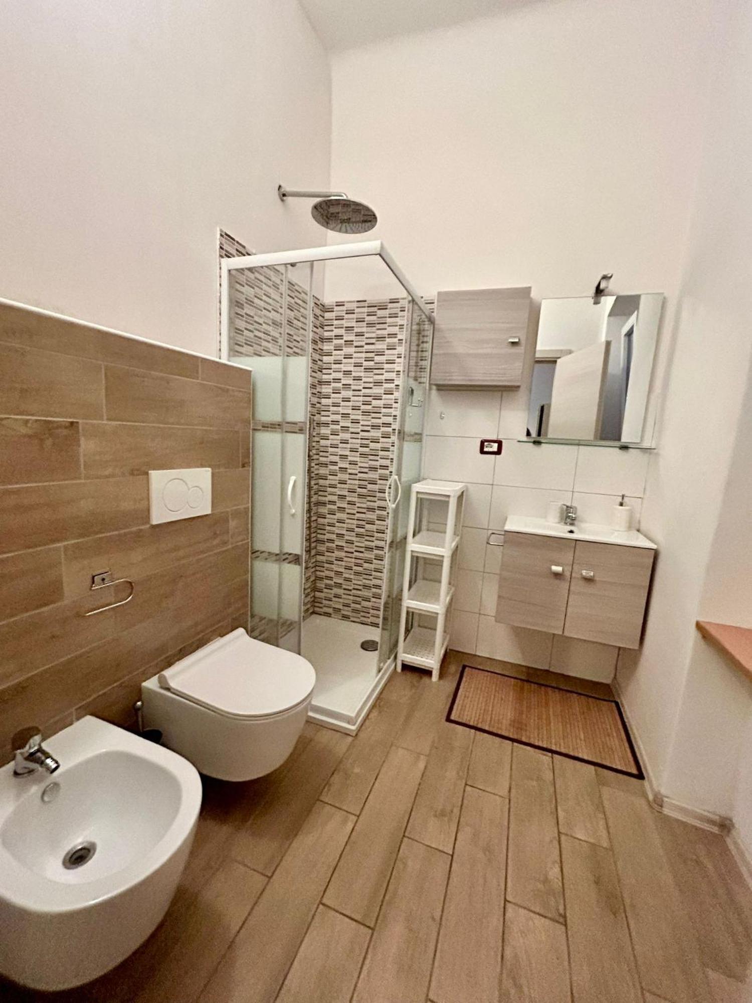 Residence Zar 4 Триест Екстериор снимка